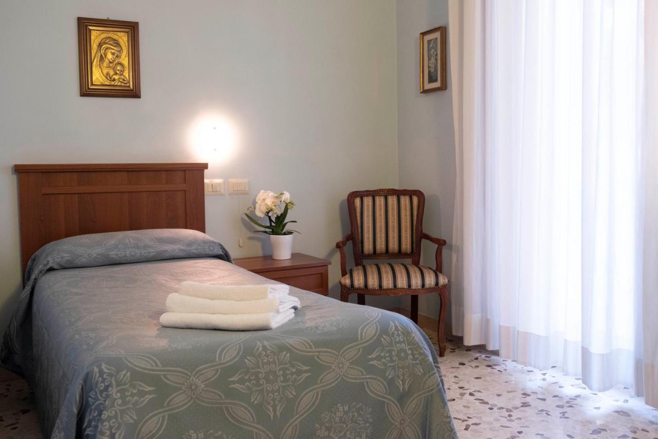 Villa Fatima, Casa Per Ferie روما المظهر الخارجي الصورة